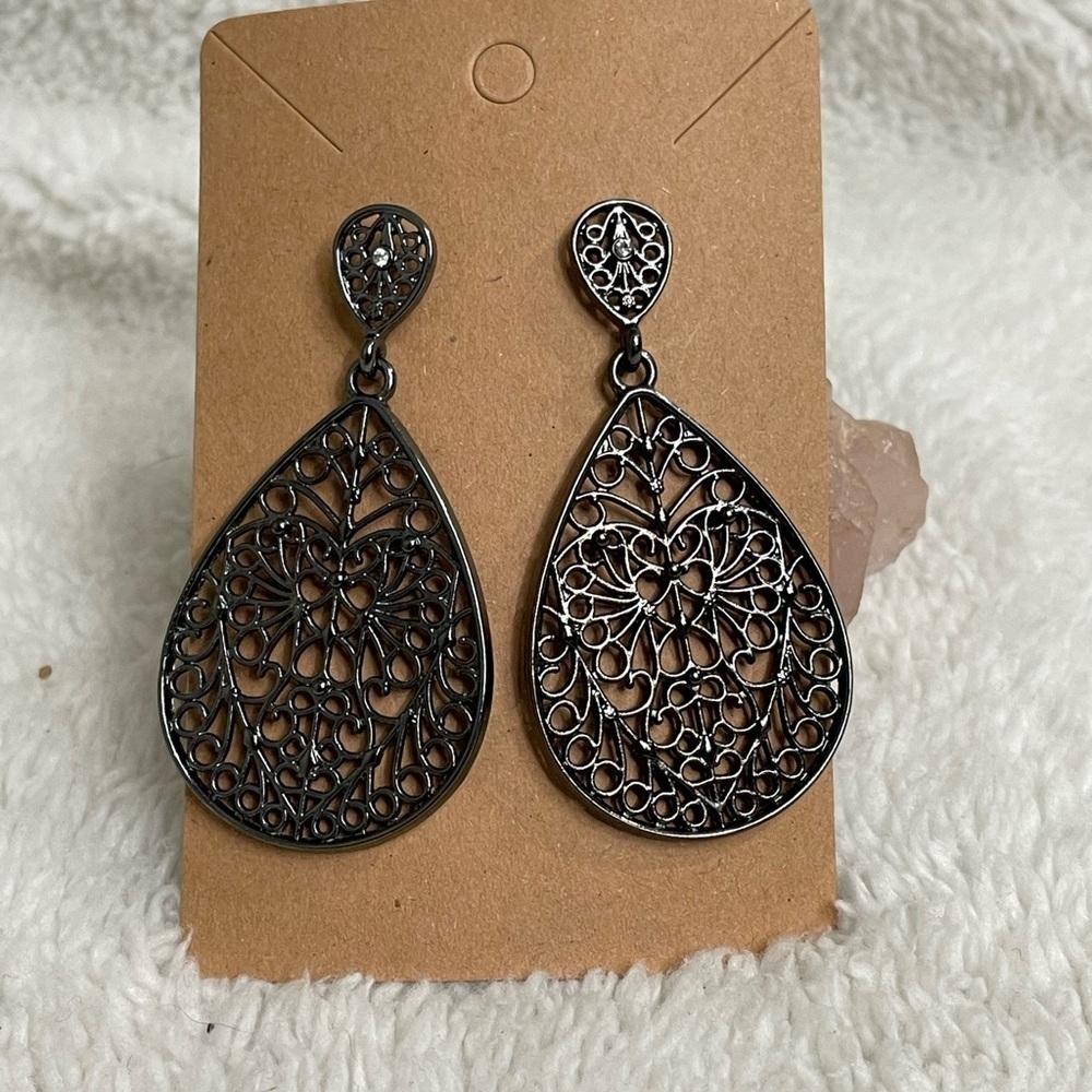 Gunmetal Drop earrings